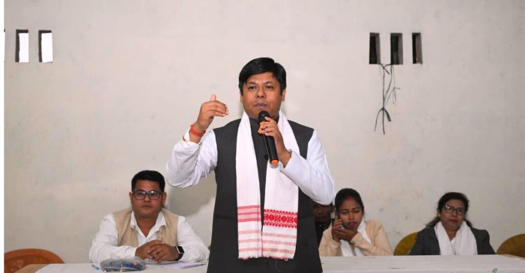 Naharkatiya MLA Shri Taranga Gogoi Announces ₹3 Lakh First Installment for Nagamati Kheremia;